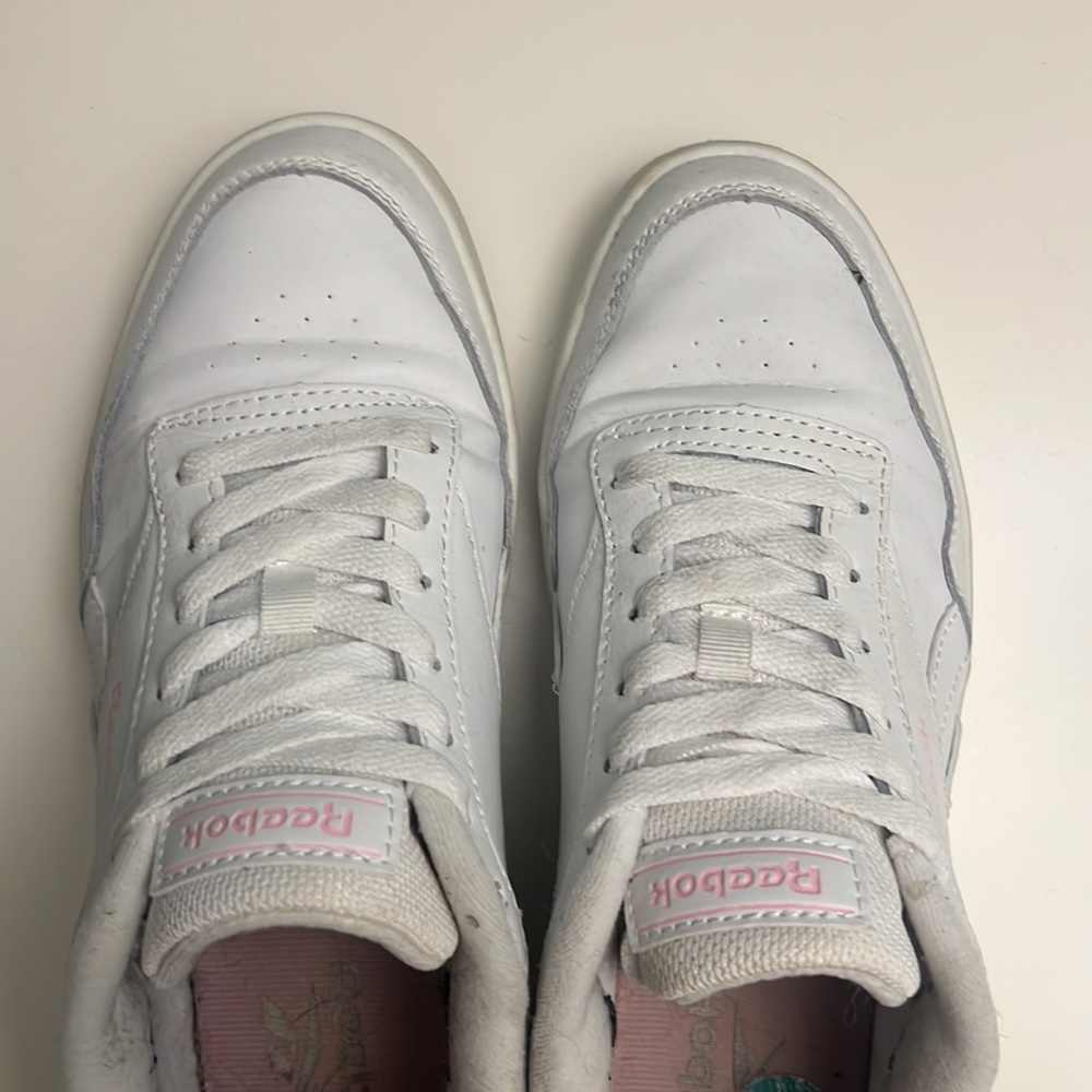 Athletic Reebok sneakers - Picture 3 of 3